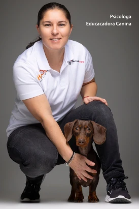Pilar Hernández - Educadora canina en el curso de adiestramiento canino profesional de Adiestralo.com
